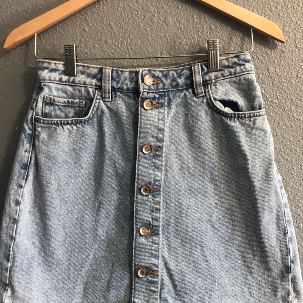 Zara Women’s Jean Skirt - Picture 3 of 8